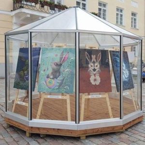Näitus "Lend 2016" Lõputöö kaitsmine Tartu raekojaplatsis, 2016