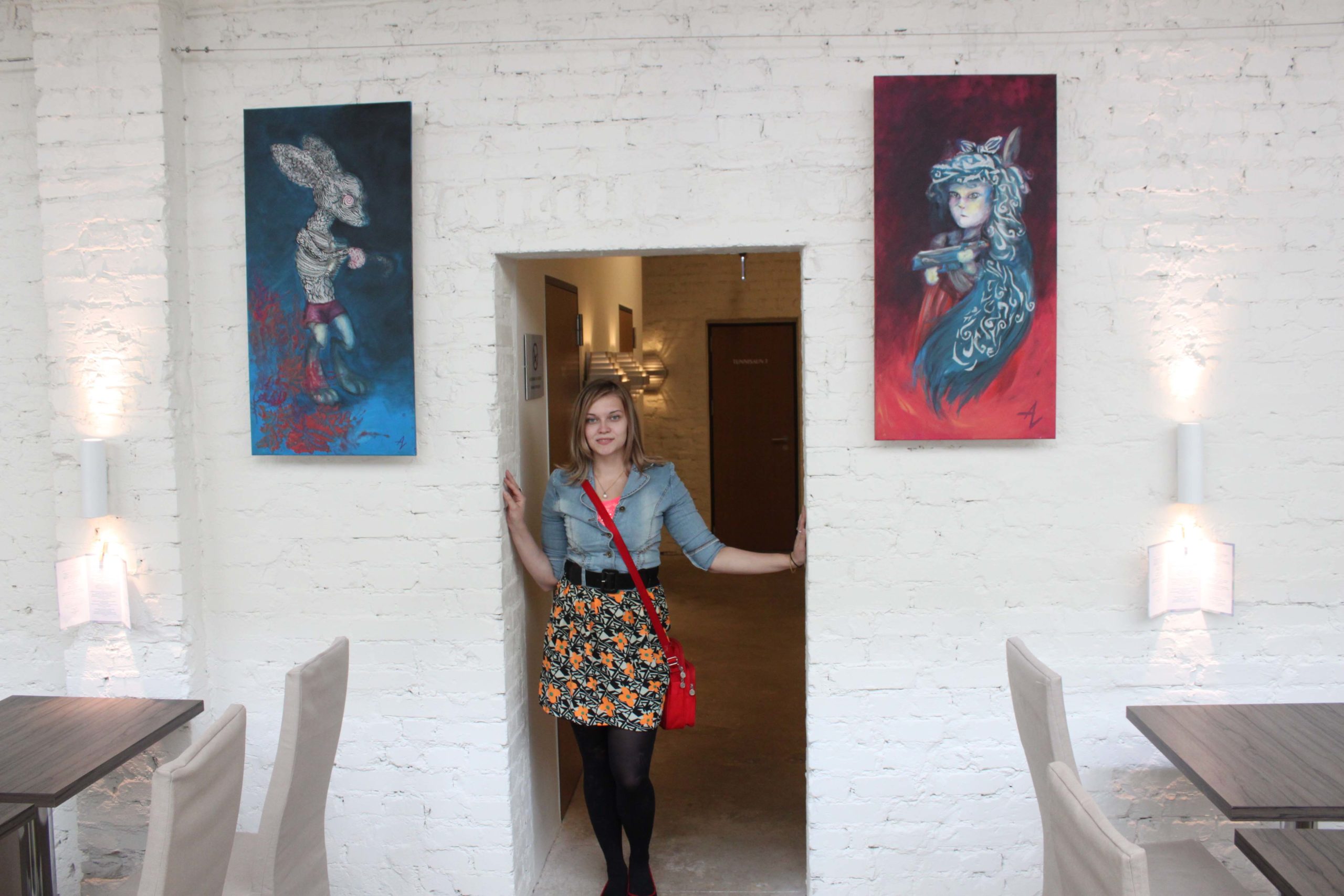 Isikunäitus "Minu Wonderland" kohvikus Fe ja kunstnik Alisa Vasina