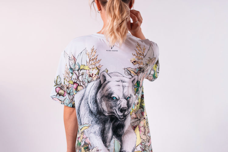 Karu kollektsioon T-särk kleit seljalt